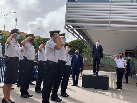 El ministro de Interior, Fernando Grande-Marlaska, en el acto inaugural de la nueva Comisaría de Distrito Centro de la Policía Nacional en Las Palmas de Gran Canaria