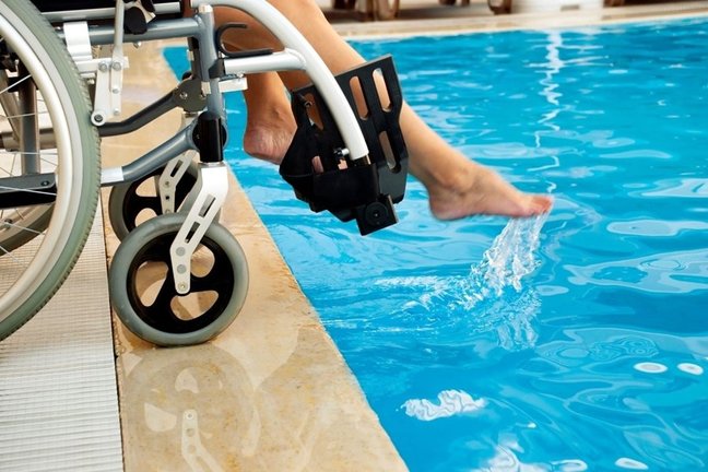 Predif denuncia que aún hay muchas piscinas en CyL que no están adaptadas para personas con discapacidad