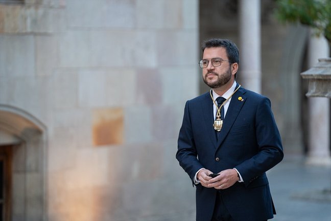 Archivo - El hasta ahora vicepresidente del Govern, Pere Aragonès, toma posesión como 132 presidente de la Generalitat de Catalunya, en el Pati dels Tarongers del Palau de la Generalitat. ARCHIVO.