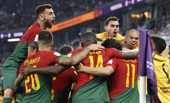 Los jugadores de Portugal celebran el 1-0. EFE/Rolex dela Pena