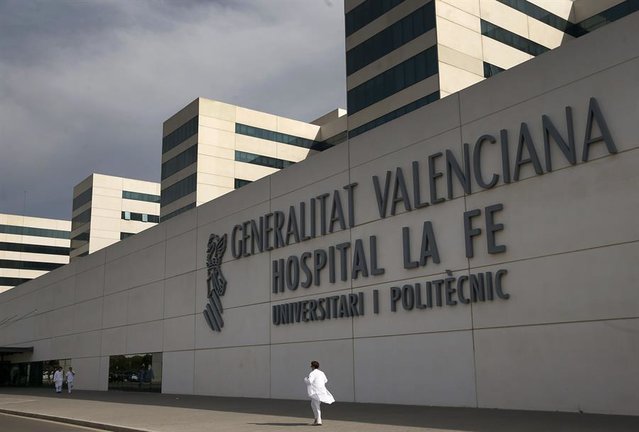 La fachada del hospital La Fe en Valencia. EFE / Kai Försterling
