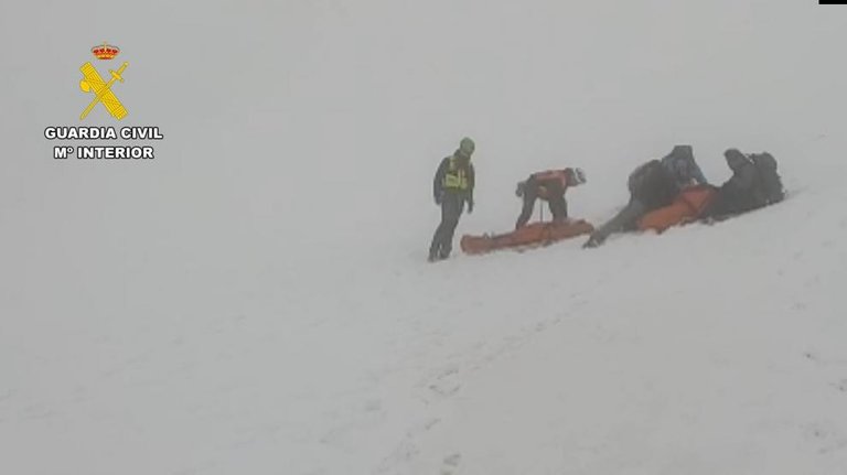 Rescate de un montañero fallecido en el pico de la Gran Facha, en Sallent de Gállego.Guardia Civil