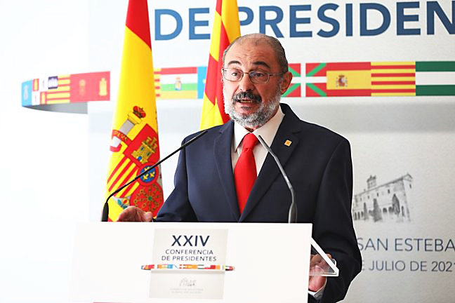 El secretario general de los socialistas aragoneses, Javier Lambán. / EP