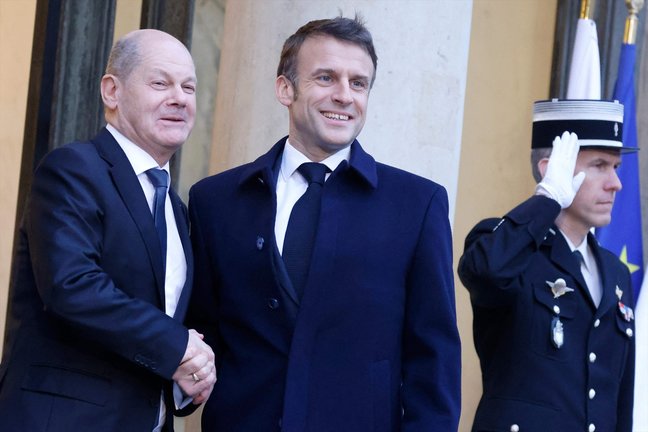 El canciller alemán, Olaf Scholz junto al presidente francrés, Emmanuel Macron. EP / Archivo