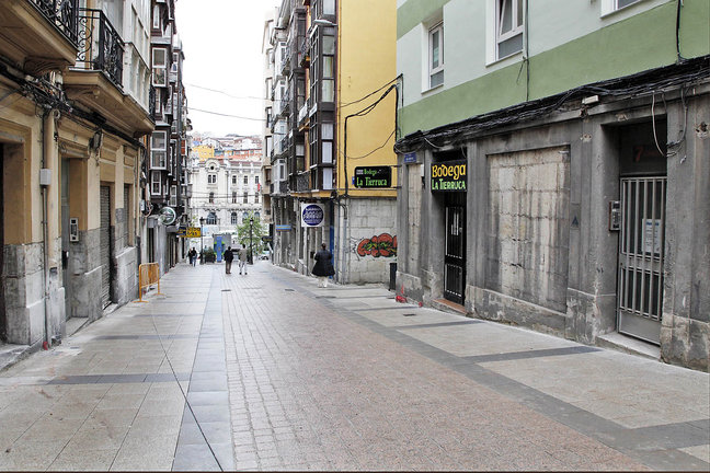 Fotografía de archivo del barrio El Cabildo de Santander donde el Ayuntamiento ha adquirido 6 inmuebles. / EP