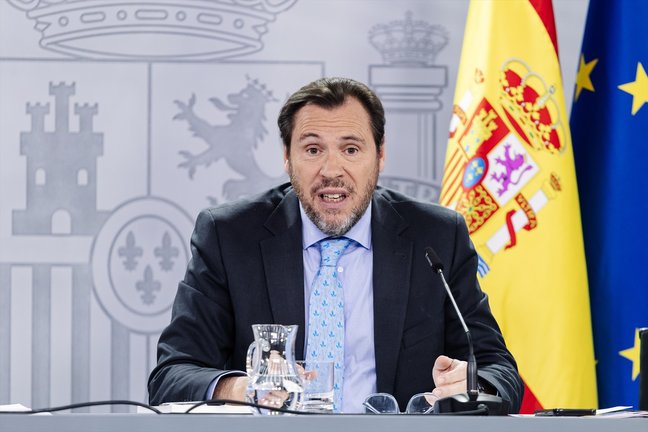 El ministro de Transportes y Movilidad Sostenible, Óscar Puente, durante una rueda de prensa posterior a la reunión del Consejo de Ministros. Carlos Luján