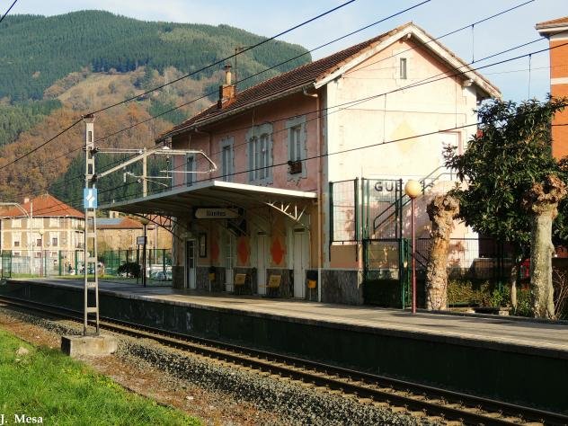 Estación de tren de Güeñes, Vizcaya. /ALERTA/Archivo