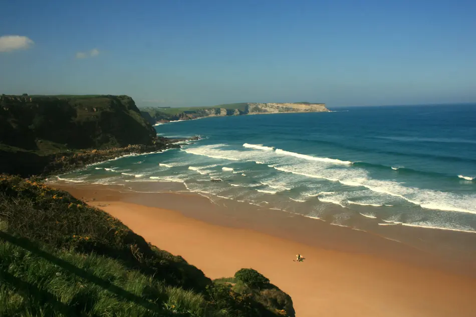 Playa de Los Locos en Suances, Cantabria.