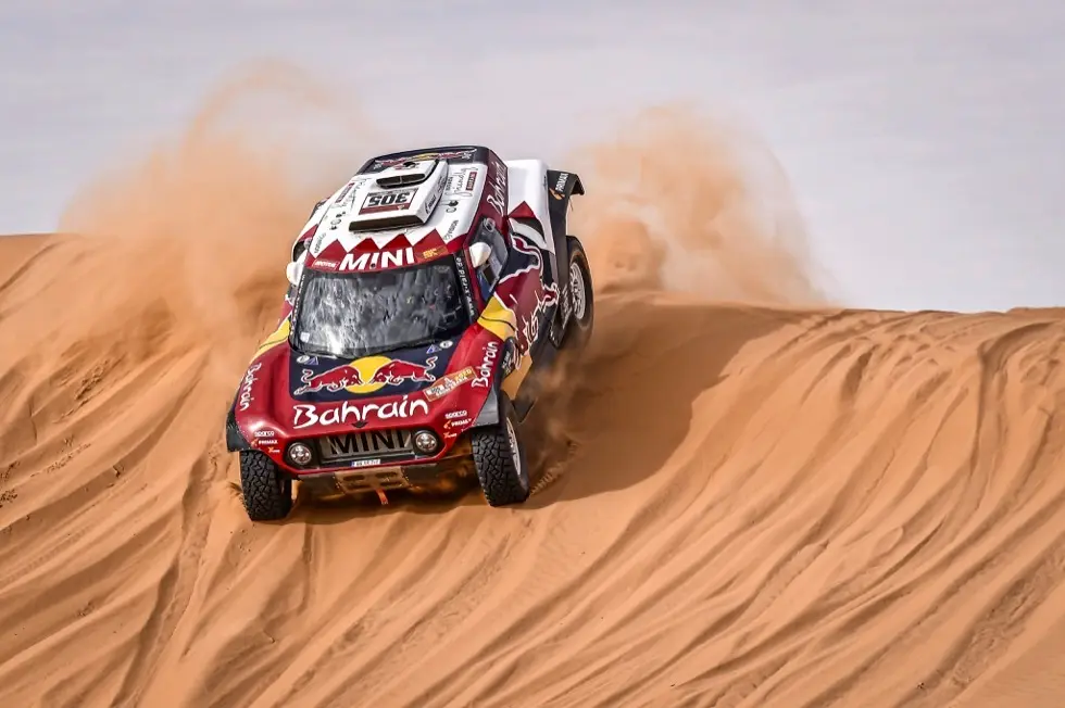 El espa&ntilde;ol Carlos Sainz durante una de las etapas de la pasada edici&oacute;n. / Alerta