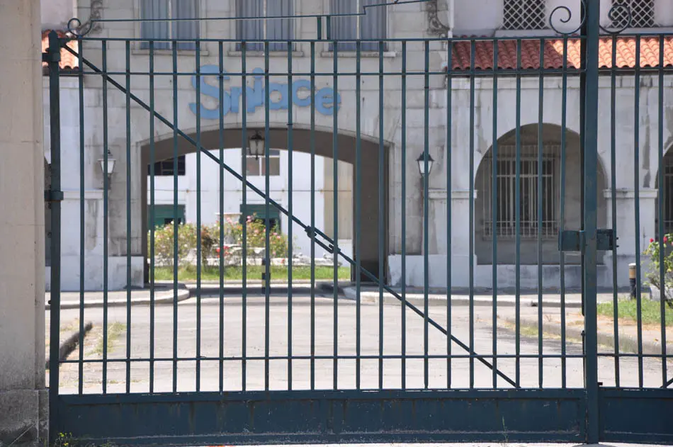 La f&aacute;brica de Sniace en Torrelavega. / S. D.