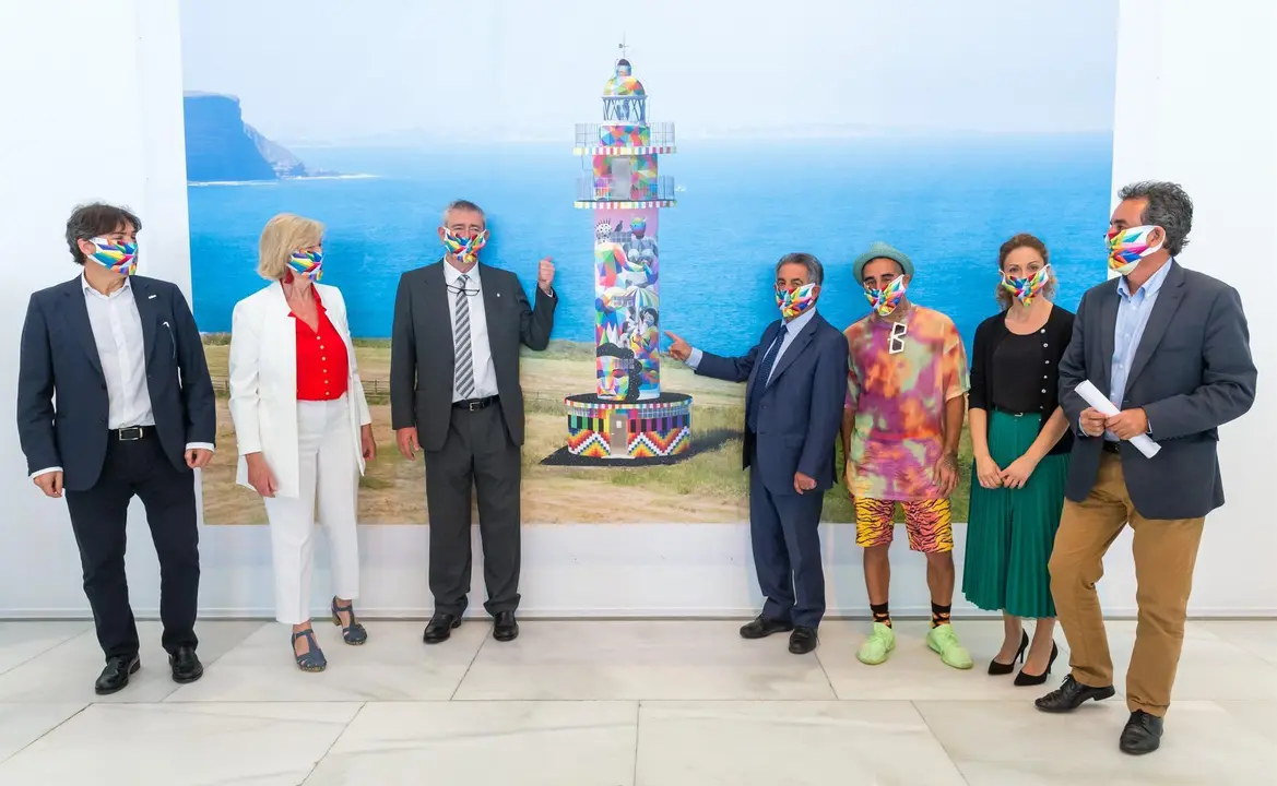  Presentaci&oacute;n de la intervenci&oacute;n art&iacute;stica de Okuda.