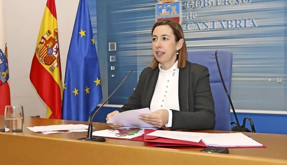 La consejera de Econom&iacute;a del Gobierno de Cantabria, Mar&iacute;a S&aacute;nchez. / Alerta