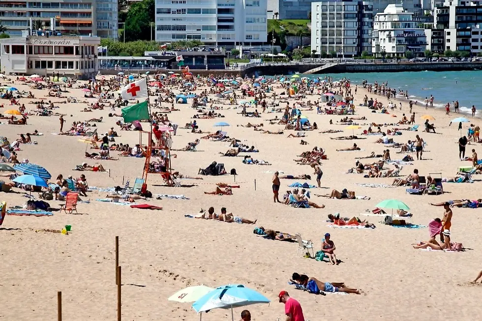 Vista de la playa del Sardinero en el d&iacute;a de ayer, Cantabria. / J. Ram&oacute;n