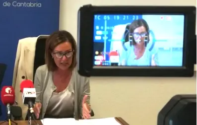La portavoz popular, Marta Fern&aacute;ndez-Teijeiro, explic&oacute; ayer que el soterramiento de las v&iacute;as a su paso por Torrelavega &laquo;es una reivindicaci&oacute;n hist&oacute;rica&raquo;.