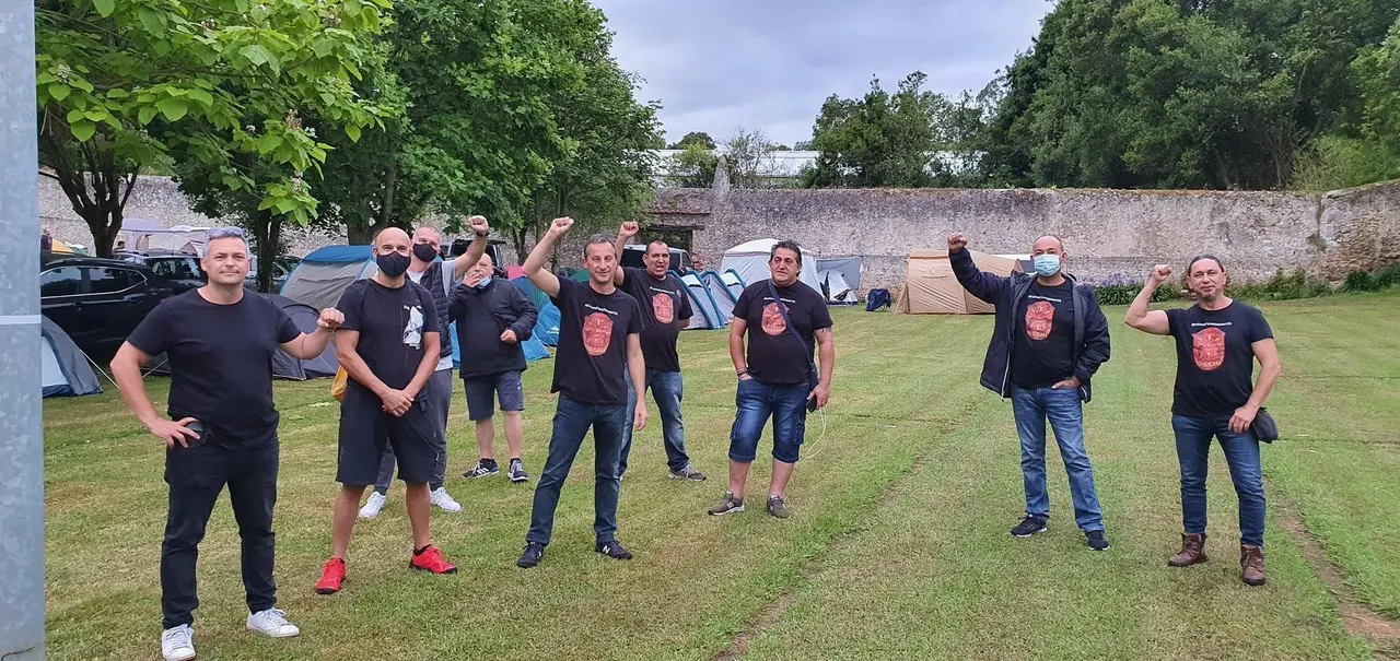 Amanece en el Camping #Comillas, en nuestro 59 d&iacute;a de #HuelgaIndefinida, nos preparamos para responder a #Nissan con lucha y unidad.

Hoy nos concentraremos en las puertas de #Nissan #Cantabria para exigir a la 
@Alliance_RNM
 un #FuturoParaNissanYA