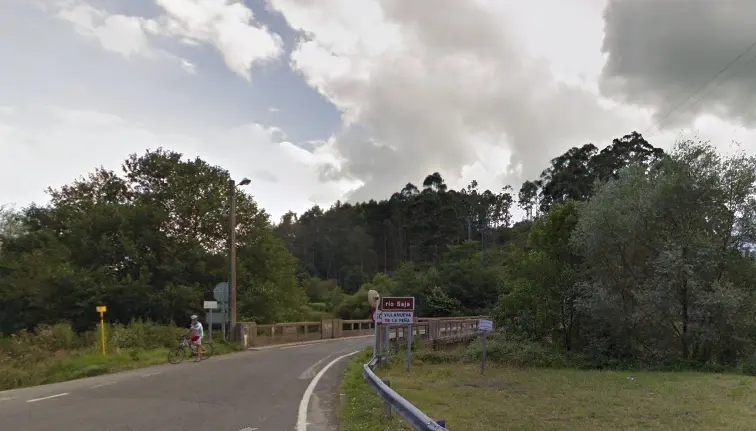 Entrada del puente Virgen de la Pe&ntilde;a en Cabez&oacute;n de la Sal.