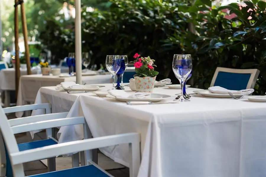 Fotograf&iacute;a cedida por La Cocina de Mar&iacute;a Luisa de un detalle de su terraza, en Madrid. EFE
