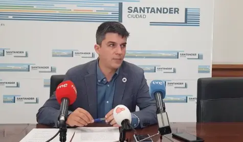 El portavoz del PSOE en el Ayuntamiento de Santander, Daniel Fern&aacute;ndez.