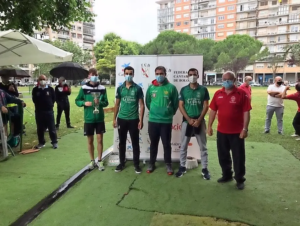 Podio de la categor&iacute;a juvenil.