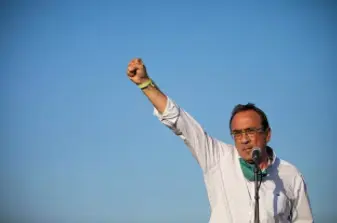 El exconseller Josep Rull interviene en la comparecencia con los otros presos del 1-O antes de su nuevo ingreso en prisi&oacute;n en Sant Joan de Vilatorrada, localidad pr&oacute;xima a la prisi&oacute;n de Llenoders, Barcelona, Catalunya (Espa&ntilde;a), a 28 de julio de 2020. - Pau Venteo - Europa Press