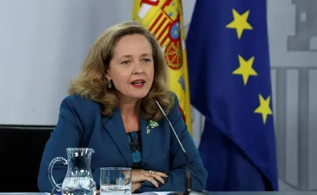 La vicepresidenta econ&oacute;mica, Nadia Calvi&ntilde;o. / EFE