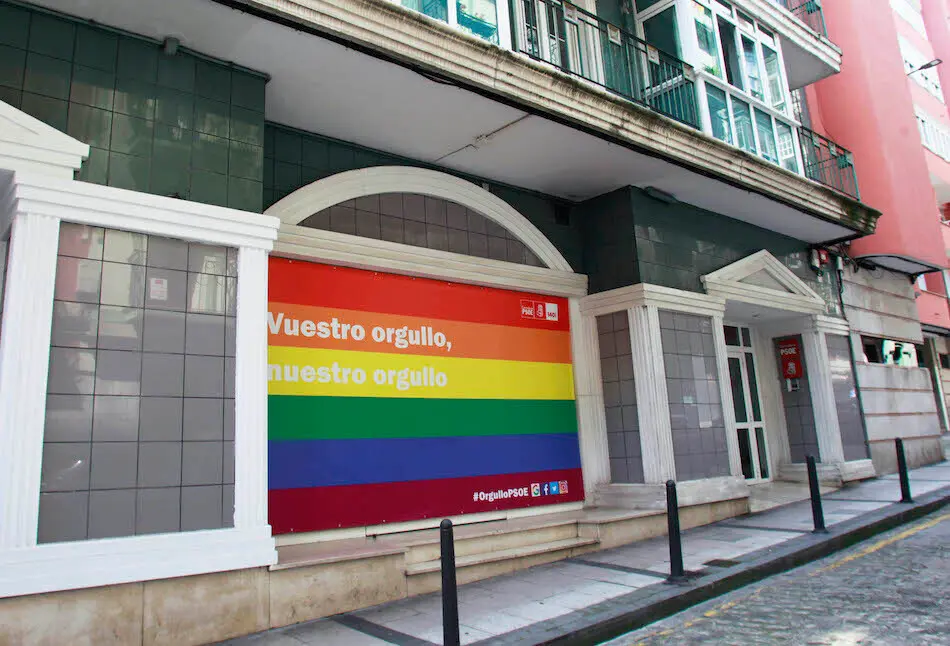 Sede del PSC-PSOE en Bonifaz. / J.R.