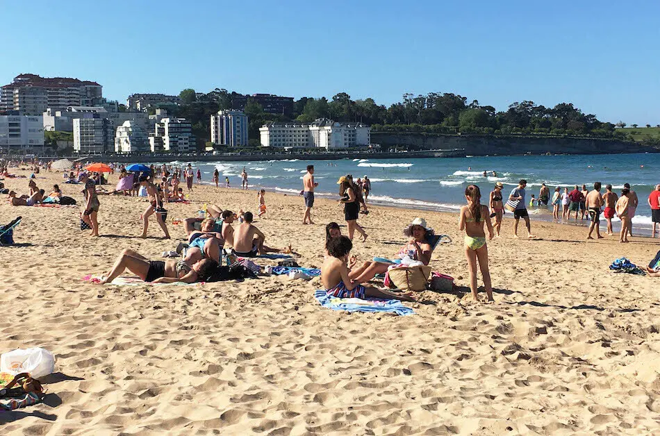 Vista de la segunda playa del Sardinero en Santander, Cantabria. / J.R.