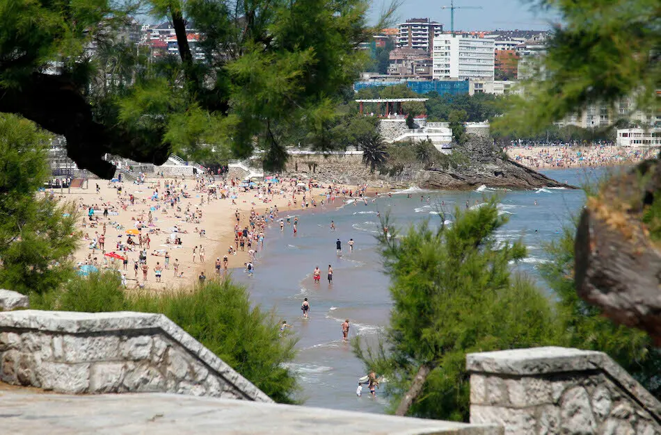 Vista de la playa del Sardinero, Santander. / J.R.