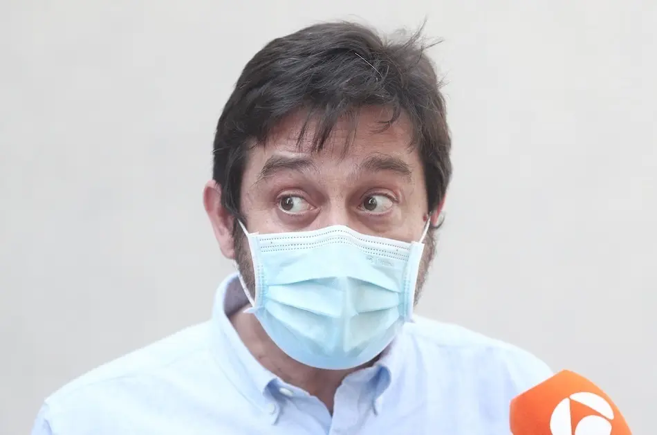 El portavoz de Podemos Rafael Mayoral durante su rueda de prensa en la que ha ofrecido declaraciones a los medios tras la reuni&oacute;n de la Ejecutiva en la sede del partido, en Madrid (Espa&ntilde;a), a 24 de julio de 2020.

24 JULIO 2020;ISA SERRA;RAFA MAYORAL;PODEMOS: MADRID;REUNION EJECUTIVA

24/7/2020