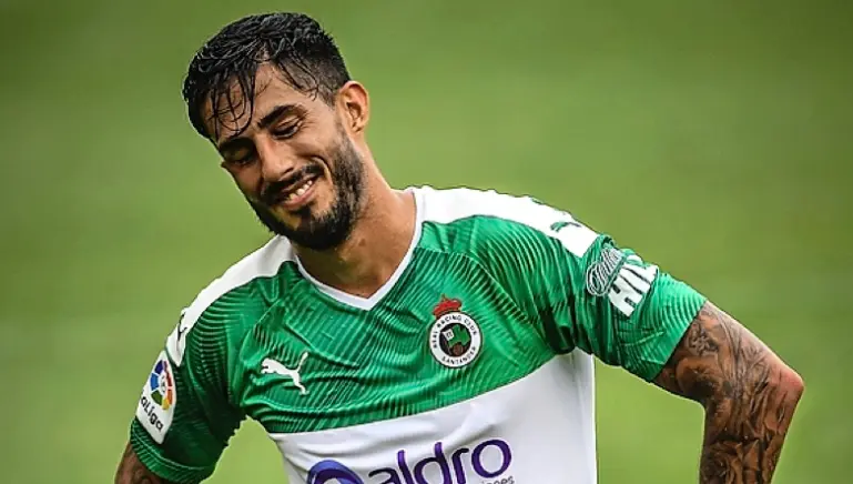 Nico Hidalgo ficha por el Extremadura