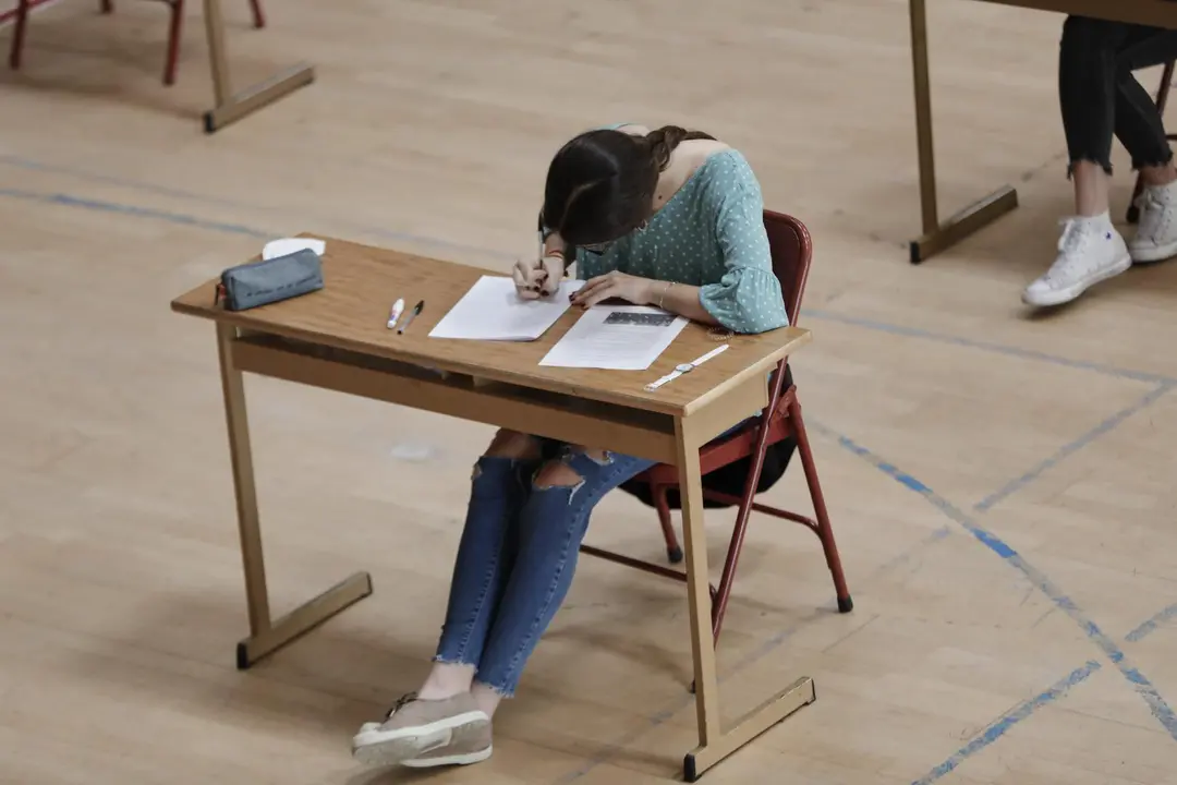 Las CC.AA afrontan la 'vuelta al cole' con medidas dispares en presencialidad, t