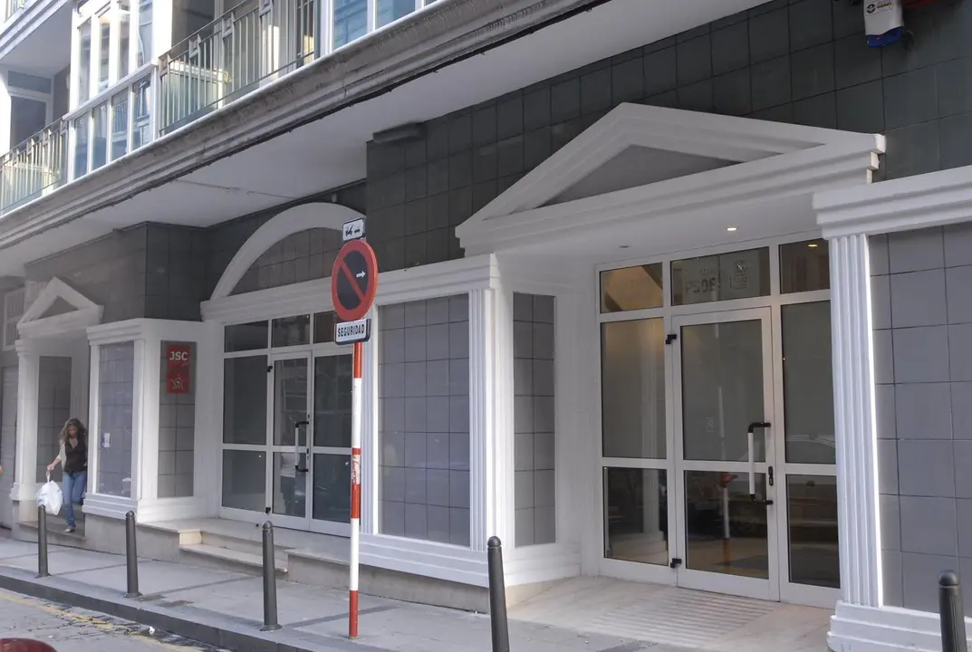 Exterior de la Sede del PSOE de Cantabria. 