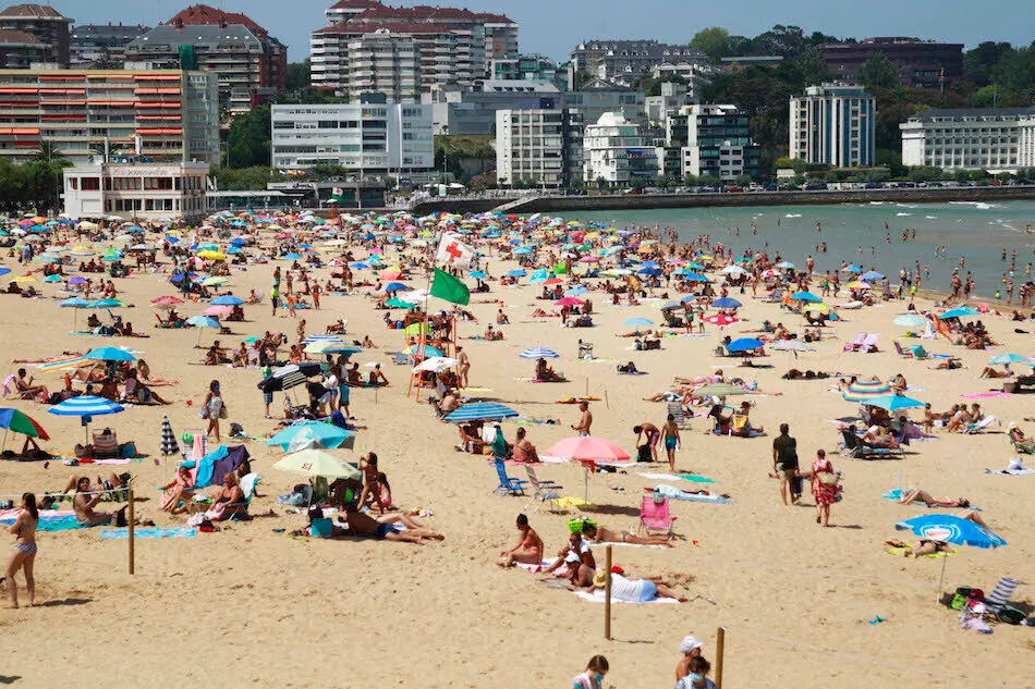 La playa del Sardinero de Santander, Cantabria. / J.R.