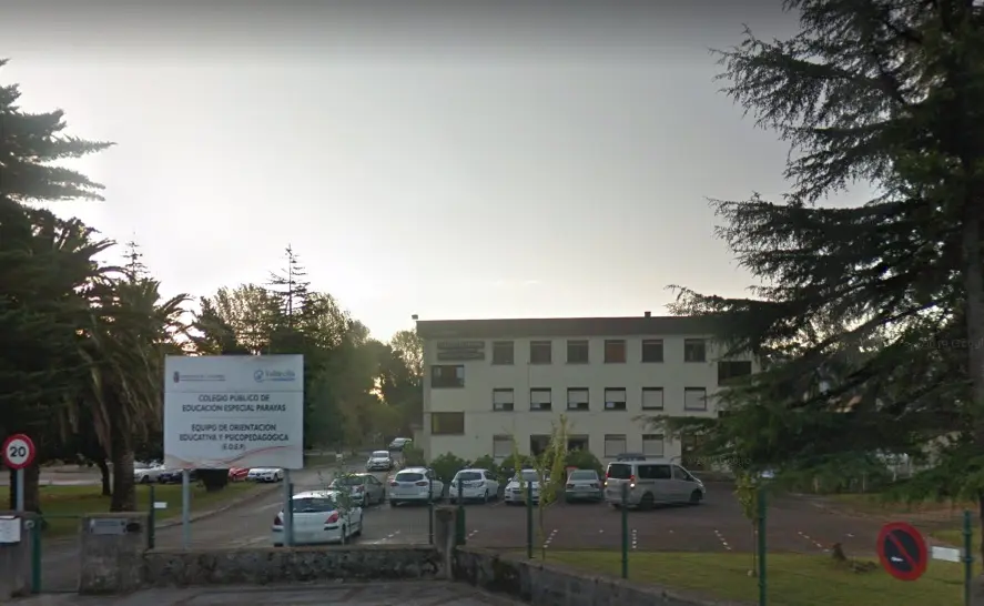 Residencia del colegio de Parayas.