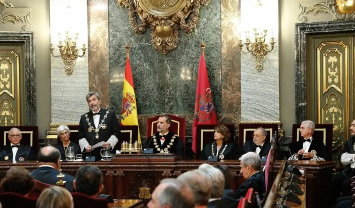 El rey Felipe VI preside el acto de la apertura del a&ntilde;o judicial en el Sal&oacute;n de Plenos del Tribunal Supremo. EFE/ Mariscal/Archivo