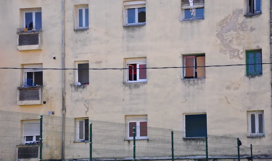 Edificio de la Inmoviliaria en Torrelavega. / S.D.
