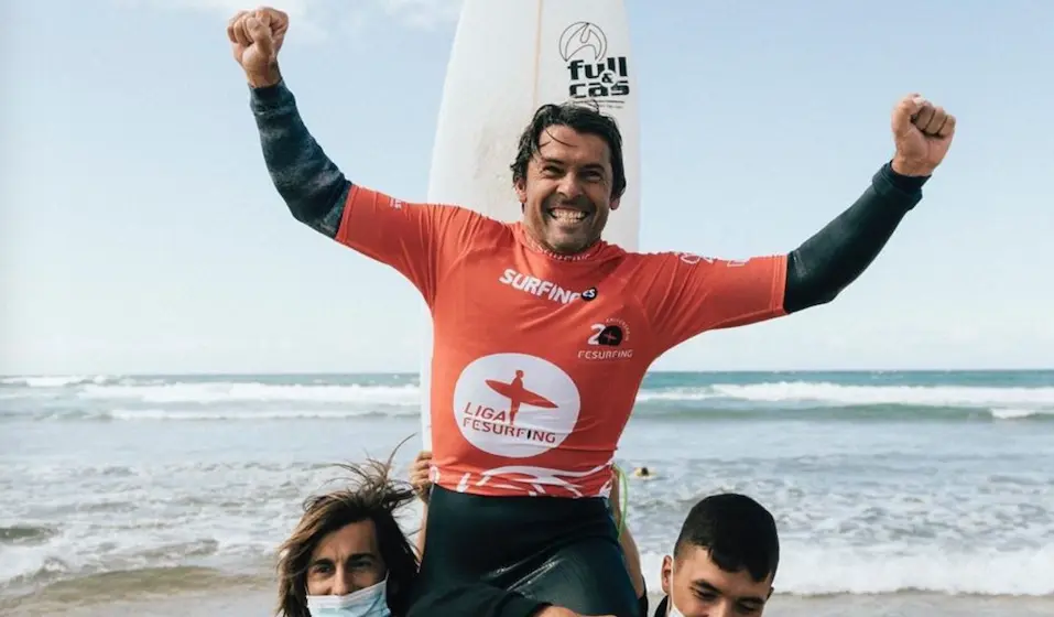 Pablo Solar, campe&oacute;n de Espa&ntilde;a m&aacute;ster. / FEsurfing