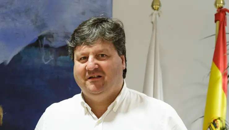 El alcalde de Santa Mar&iacute;a de Cay&oacute;n, Gast&oacute;n G&oacute;mez (PP).