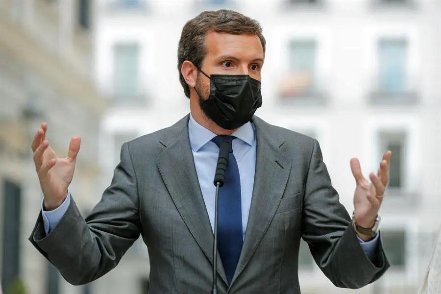 El l&iacute;der del PP, Pablo Casado, ha anunciado que su partido recurrir&aacute; ante el Tribunal Supremo los indultos a los presos del "proc&eacute;s" si llegan a aprobarse. EFE/ Emilio Naranjo