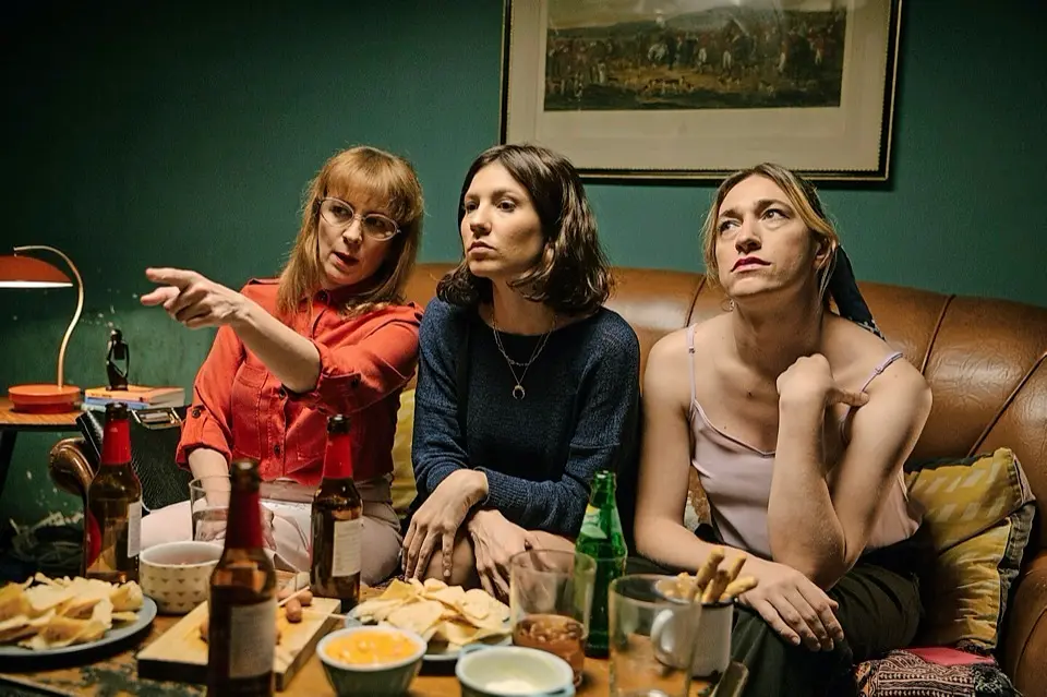 Fotograma del corto &lsquo;Nul&iacute;paras&rsquo; de Fabia Castro proyectado ayer mi&eacute;rcoles al inicio del XXI Festival de Torrelavega en el Teatro Concha Espina de Torrelavega. / alerta