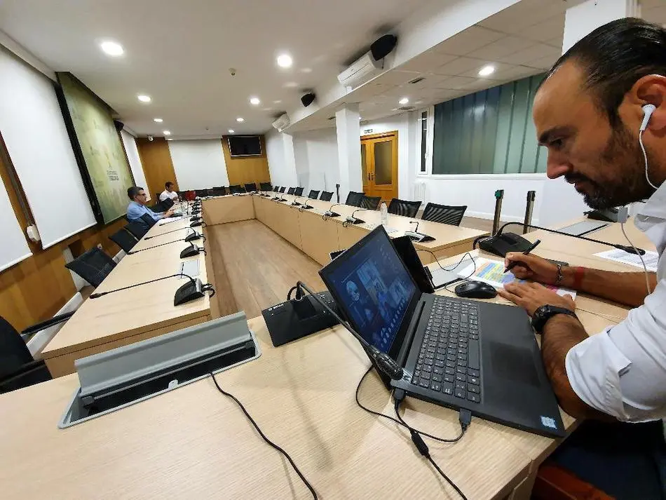 El alcalde de Torrelavega, Javier L&oacute;pez Estrada durante el pleno. / ALERTA