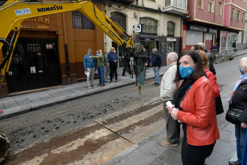Obras de rehabilitaci&oacute;n y semipeatonalizaci&oacute;n de la calle San Luis.