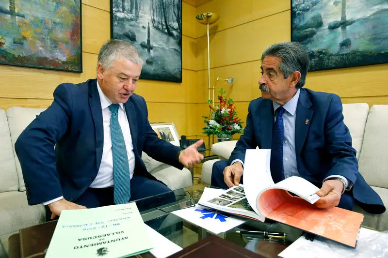 Miguel &Aacute;ngel Revilla y Constantino Fern&aacute;ndez (Foto: Lara Revilla)
