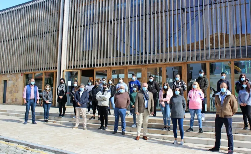 Visita institucional a la escuela taller de Reinosa. / ALERTA