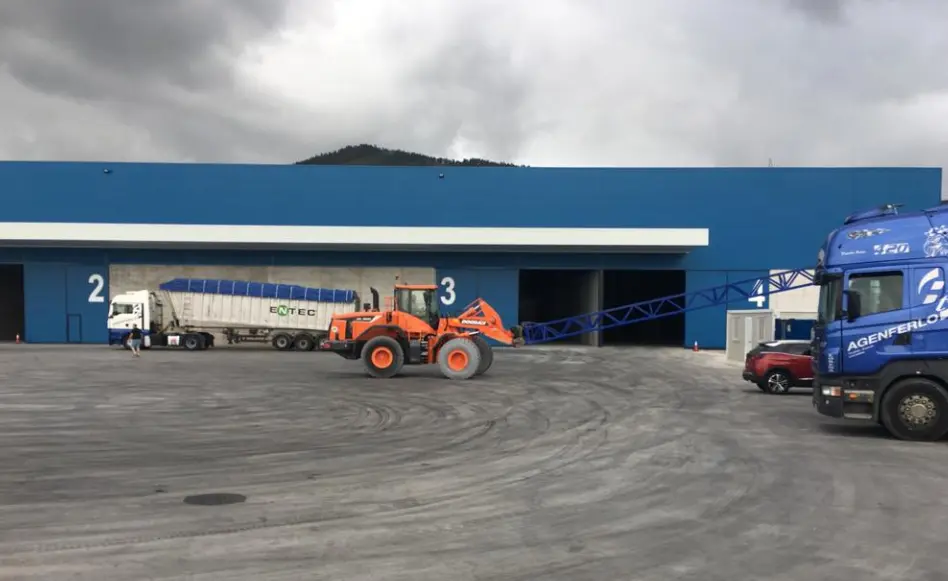 Instalaciones de Bodegotrans en Vi&eacute;rnoles.