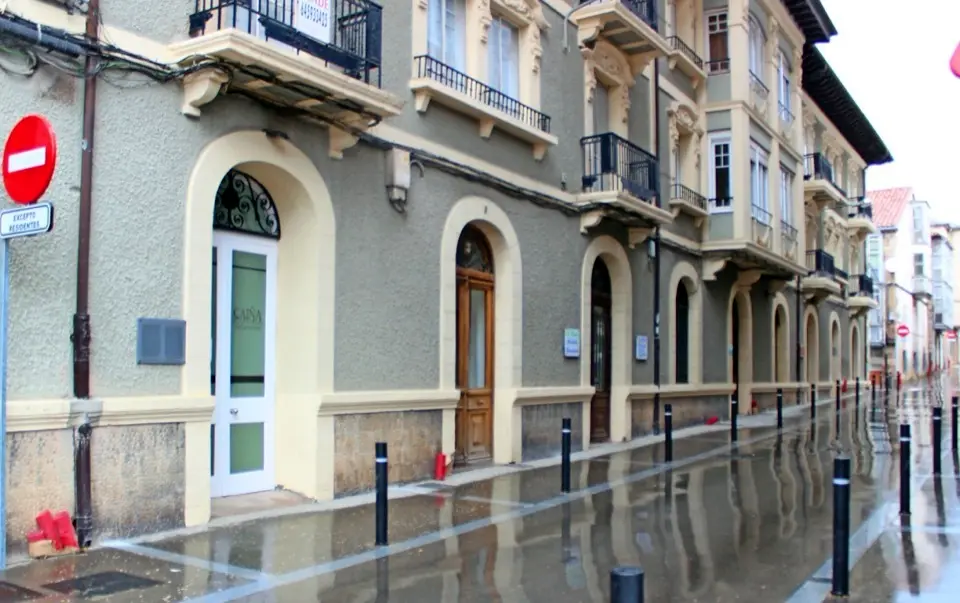Imagen de la calle Ram&oacute;n y Cajal tras la recepci&oacute;n de las obras. / ALERTA