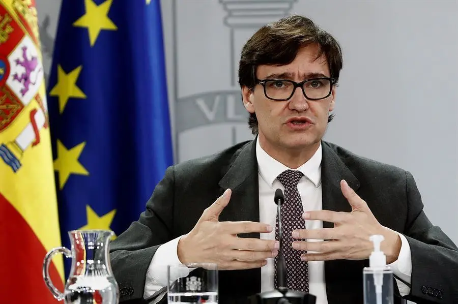 El ministro de Sanidad, Salvador Illa durante su intervenci&oacute;n en la rueda de prensa posterior a la reuni&oacute;n semanal del Consejo de ministros, este martes en Moncloa. EFE/ Mariscal