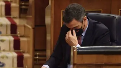 El presidente del Gobierno, Pedro S&aacute;nchez, durante el pleno en el que se debate la moci&oacute;n de censura planteada por Vox - EUROPA PRESS/E. PARRA. POOL
