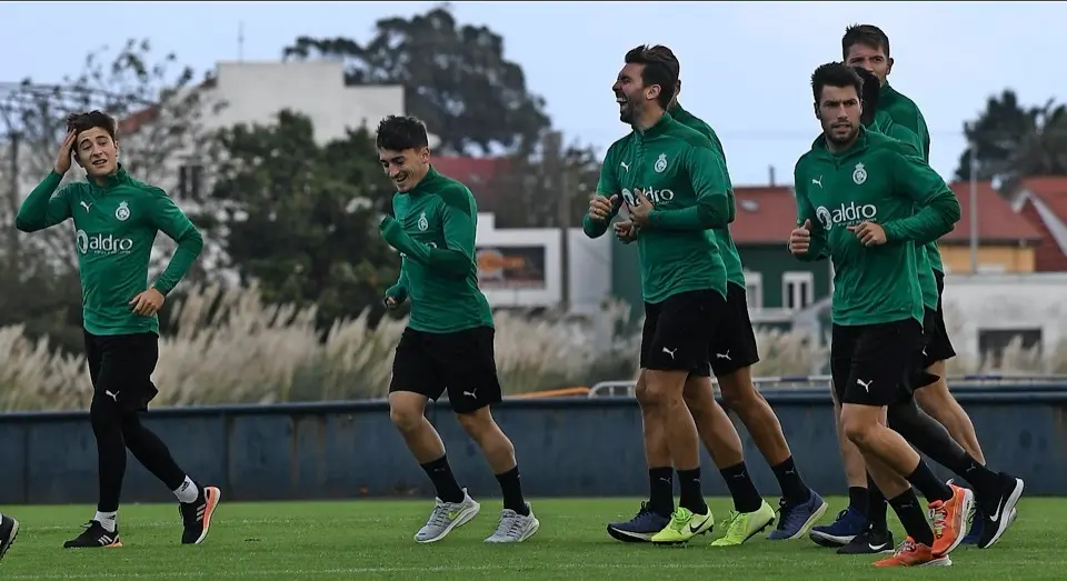 Los jugadores del Racing afrontan una semana tranquila tras la primera victoria cosechada el domingo. / Hardy