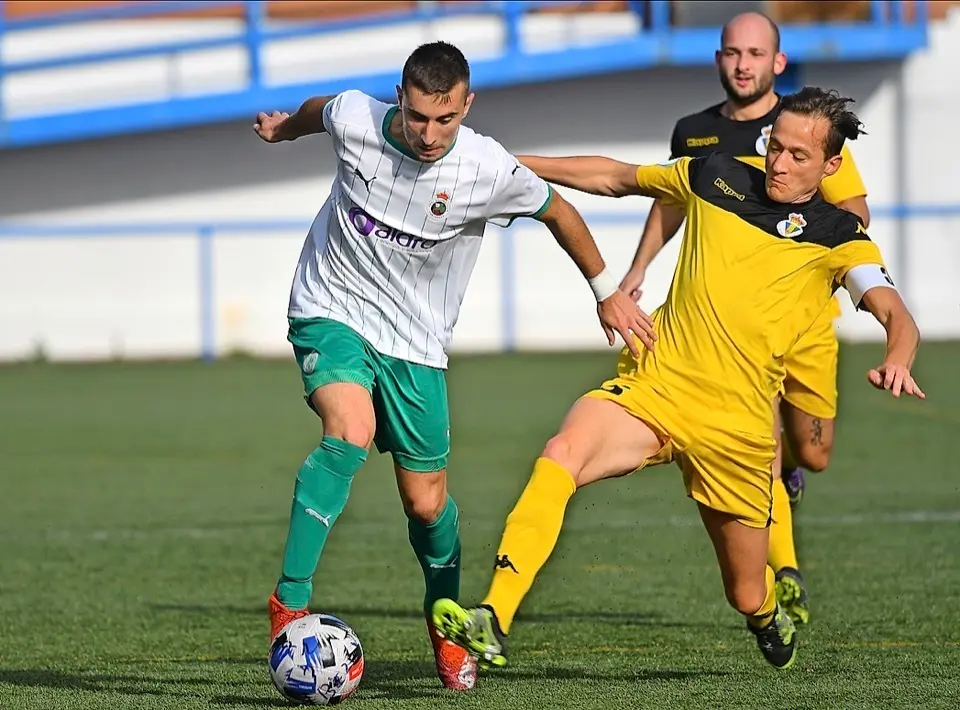 Partido Rayo Cantabria-Bezana de la primera jornada de Tercera Divisi&oacute;n. / Hardy